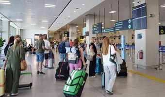 Χτυπάει “κόκκινο” η τουριστική κίνηση στην Ελλάδα - Πάνω από πέντε εκατομμύρια τουρίστες τον Ιούλιο