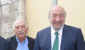 Ο Γιώργος Νικητιάδης "αποχαιρετά" τον Γιάννη Θεοφιλίδη