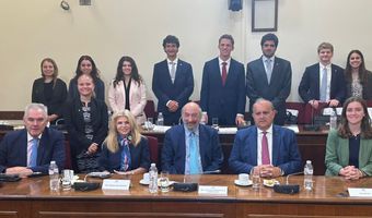 Γ. Νικητιάδης προς φοιτητές της Ελληνικής καταγωγής των ΗΠΑ: Κρατείστε και προβάλετε την εθνικότητά σας όπου και αν είστε