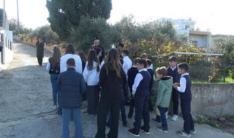 Κάλαντα στις γειτονιές της Κω από μαθητές του 5ου Δημ. Σχολείου και τη Φιλαρμονική