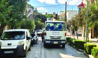 Ξεκίνησε η τοποθέτηση του Χριστουγεννιάτικου στολισμού στην Κω
