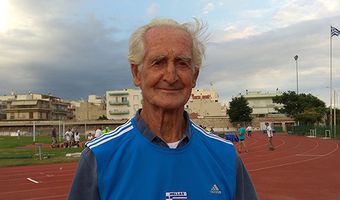 Κ. Χατζηεμμανουήλ: Ρεκόρντμαν ετών 96! – “Προπονούμαι μέρα παρά μέρα, πάω στους γιατρούς και με διώχνουν”