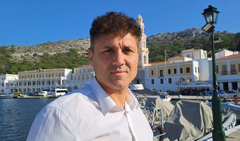 Λ. Παπακαλοδούκας: «Σε λίγο θα μας πάρουν από τους Δήμους και τα… βρακιά!»  