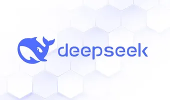 DeepSeek: Τι είναι και γιατί όλοι μιλάνε για το κινεζικό AI app που είναι πιο δημοφιλές από το ChatGPT