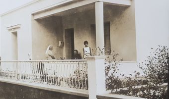 Νοσταλγικές σελίδες: Οδός Αβέρωφ, σήμερα και χθες (Γράφει η Ξανθίππη Αγρέλλη)