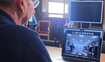 Σε τηλεδιάσκεψη με το οικονομικό επιτελείο της Κυβέρνησης ο Περιφερειάρχης για το θέμα του ΦΠΑ