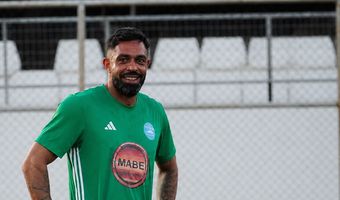 Στον Αντίμαχο ο Μανώλης Χατζηφούντας
