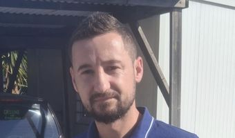 «Οι ποινές της ΑΑΔΕ οδηγούν τα καταστήματα σε αδιέξοδο» – Διαμαρτυρία επαγγελματία της Λάμπης