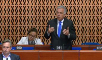 Ηχηρή παρέμβαση του Βασίλη Α. Υψηλάντη κατά των μεθοδεύσεων της Τουρκίας για τη «Γαλάζια Πατρίδα» και την Κύπρο στο Συμβούλιο της Ευρώπης