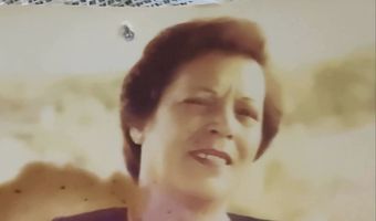 Αφιέρωμα στην αξέχαστη δασκάλα Χαριτωμένη (Μένη) Κριτσωτάκη (γράφει η Ξανθίππη Αγρέλλη)