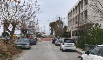 Να τοποθετηθούν εκ νέου οι σημάνσεις απαγόρευσης κυκλοφορίας στην οδό Αρτεμισίας ζητούν οι κάτοικοι