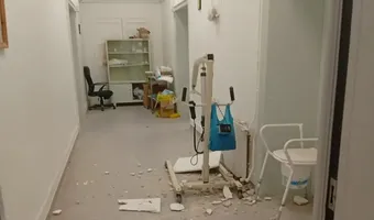 Νοσοκομείο Λέρου: Γιατροί και εργαζόμενοι καταγγέλλουν πτώση υλικών από την οροφή ανακαινισμένου τμήματος 