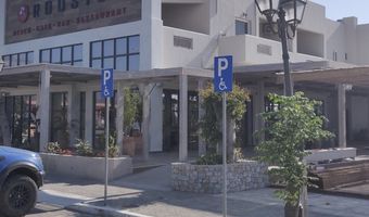 B. Xαδούλης: Ποιος εξαφάνισε τις δύο θέσεις στάθμευσης ΑμεΑ στο Τιγκάκι;