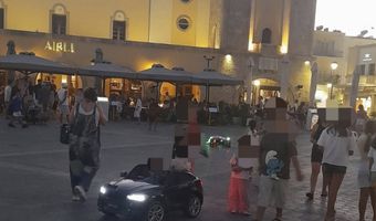 Ν. Δημαράς: Κως - Μια άσχημη εικόνα στην πιο όμορφη πλατεία...