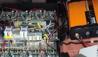 Απάτες με "SMS Blaster": Πώς δύο Κινέζοι στην Αθήνα υπέκλεπταν τραπεζικά στοιχεία από  κινητά ανυποψίαστων