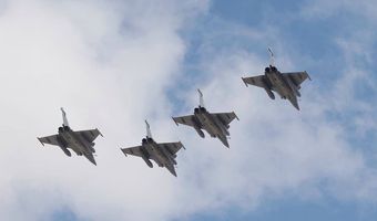 Σκληρές αερομαχίες ανατολικά της Ρόδου – Εμπλοκή ελληνικών και τουρκικών μαχητικών