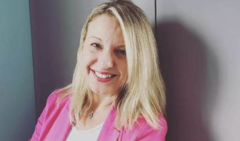 Ε. Σταθοπούλου: Από το «Επιτρέπεται» στο «Αντέχεται»; Εξαντλούμαστε στο ποιος πάτησε πρώτος του κουμπί!