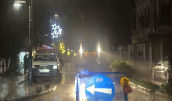 Βλάβη της ΔΕΥΑΚ στην οδό Αβέρωφ - Πολύωρη διακοπή νερού 