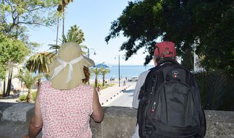 Ελληνικός τουρισμός: Άνοδος στις last minute κρατήσεις και επιμήκυνση έως τον Νοέμβριο