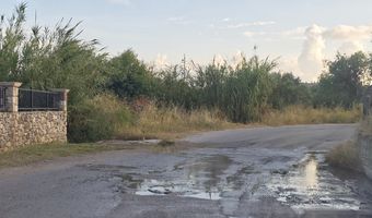 Αναγνώστης: Λύματα σε δρόμο στο Πυλί