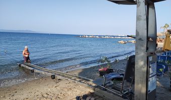 Αναγνώστρια: Πότε θα τοποθετήσει ο Δήμος Κω τον εξοπλισμό για την πρόσβαση στη θάλασσα για άτομα με ειδικές ανάγκες;
