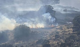 Συμβαίνει τώρα: Φωτιά στη Νίσυρο