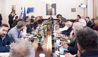 Σήμερα οι αποφάσεις για το μέλλον των μπλόκων: «Συγκρατημένα αισιόδοξος» ο Πρωθυπουργός – «Δεν είναι πλήρως ικανοποιημένοι», λένε οι αγρότες