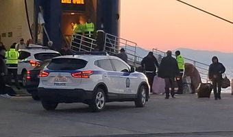 Στην Κω μεταφέρθηκε ο 18χρονος από τη Λέρο που ομολόγησε ότι σκότωσε τον πατέρα του