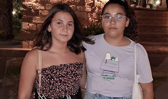 Κατάμεστη η παράσταση της Κάρμεν Ρουγγέρη στο Κάστρο - Παράπονα απο θεατές που έμειναν "εκτός"