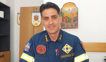 Αναζωπύρωση της πυρκαγιάς στην Κάλυμνο – Μεταβαίνει ο διοικητής Γ. Μαυρίδης με πυροσβέστες και όχημα