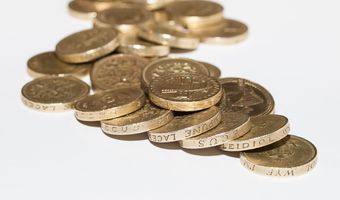 Με το γνωστό κόλπο της ΔΕΗ απέσπασαν λίρες αξίας άνω των 4 εκ. ευρώ από γυναίκα στη Θεσσαλονίκη