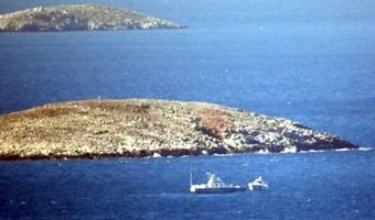 30 χρόνια από τα Ίμια: Η κρίση που «γκρίζαρε» το Αιγαίο - Τα γεγονότα, οι αποφάσεις και οι συνέπειες