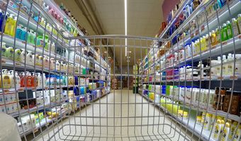 Από την ταβέρνα στο σούπερ μάρκετ: Η μεγάλη "στροφή" της τουριστικής κατανάλωσης  