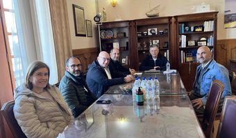 Υποστήριξη του Δημάρχου Κω στους ενοικιαστές των καταστημάτων στο Τέμενος Ντεφτεντάρ - Άδικη εξέλιξη η βίαιη παύση λειτουργίας των επιχ/σεών τους από το Βακούφ