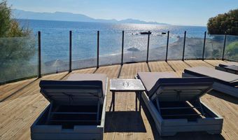 Ο τουρκικός τουριστικός κλάδος προειδοποιεί για στρατηγική ήττα από τον μειωμένο ΦΠΑ στα νησιά του Αιγαίου 