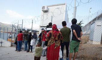Η κυβέρνηση σχεδιάζει 20 νέα κέντρα φιλοξενίας προσφύγων