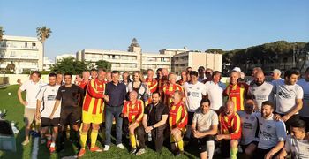 Διεθνής φιλικός αγώνας ποδοσφαίρου παλαιμάχων Κω με στελέχη πολυεθνικών εταιρειών στο "Παλαιό Ανταγόρας"