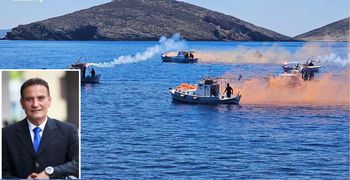 Με κόρνες πλοίων και καπνογόνα το τελευταίο «αντίο» στον δήμαρχο Φούρνων Κορσεών