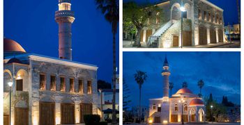 Bακούφ Κω: Φωταγωγήθηκε το Τέμενος Ντεφτερντάρ στην Πλ. Ελευθερίας Κω