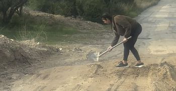 Μ. Παπαντωνίου (Κέφαλος): Σκάβουμε τον δρόμο μόνοι μας όποτε βρέχει για να περνάμε