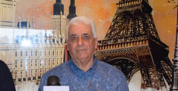 K. Kαϊσερλης: Στο παγκάκι σήμερα ξαφνικά ο Κωστογλάκης με τον Βογιατζή και να και ο Σάκης.