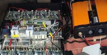 Απάτες με "SMS Blaster": Πώς δύο Κινέζοι στην Αθήνα υπέκλεπταν τραπεζικά στοιχεία από  κινητά ανυποψίαστων