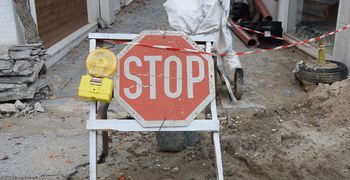 ΔΙΑΚΟΠΗ ΚΥΚΛΟΦΟΡΙΑΣ ΕΠΙ ΤΗΣ ΟΔΟΥ ΙΠΠΟΚΡΑΤΟΥΣ ΛΟΓΩ ΕΡΓΑΣΙΩΝ ΑΠΟ ΤΗΝ ΑΡΧΑΙΟΛΟΓΙΚΗ ΥΠΗΡΕΣΙΑ
