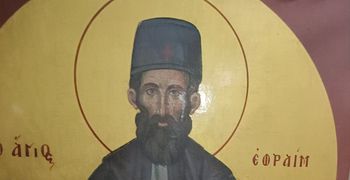 Δάκρυσε η εικόνα του Αγίου Εφραίμ στο Νοσοκομείο Καλύμνου – Συγκίνηση και δέος στο νησί (vid)