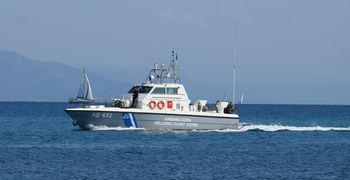 Ακυβερνησία πλοίου τουρκικής σημαίας νότια της Κω: Επιχείρηση του λιμενικού υπό δυσμενείς καιρικές συνθήκες  