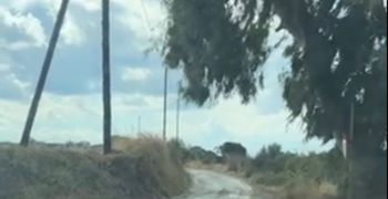 Παράπονα αναγνώστη για τον πίσω δρόμο προς το Τιγκάκι – Πλημμυρίζει με την παραμικρή βροχή