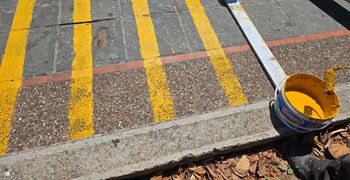 Π. Βασιλείου: Συνεργεία του Δήμου Κω φτιάχνουν τις ειδικές θέσεις στάθμευσης για τα πατίνια 