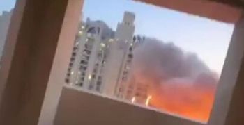 Φωτιά σε πολυτελές ξενοδοχείο του Ντουμπάι μετά από ιρανική πυραυλική επίθεση 