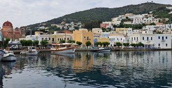 Ο Δήμος Λέρου διεκδικεί 3,45 εκατ. ευρώ για φωτισμό, νερό και ασφαλείς παιδικές χαρές  