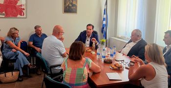 "Αλαλούμ" στην Κω με την επιστροφή των μικροβιολόγων στον ΕΟΠΥΥ - Για συμφωνία μιλά στο «ΒτΚ» ο Α. Γεωργιάδης – Τον διαψεύδουν εκείνοι